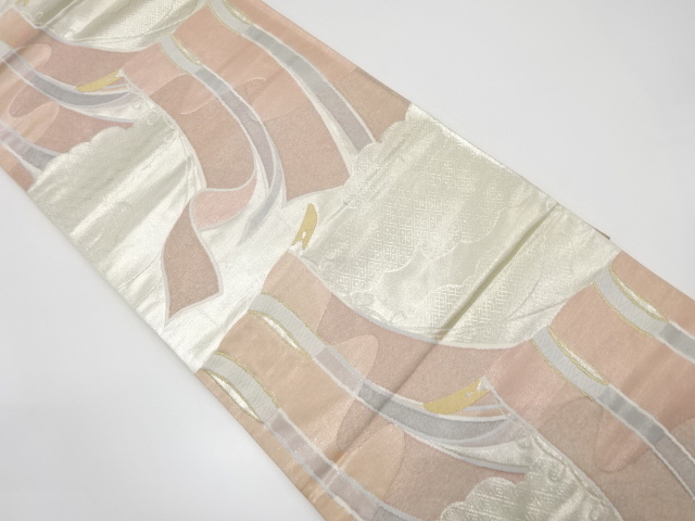 几帳に雲模様織り出し袋帯